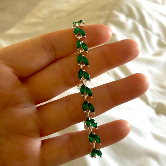 Emerald Green Leaf Tennis Bracelet - Picture 5 of 5
